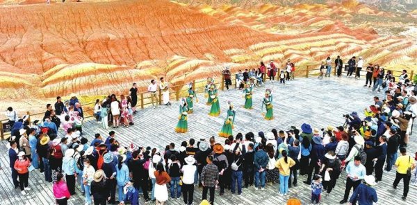 银易配资网 张掖：文旅融合激发旅游消费新活力